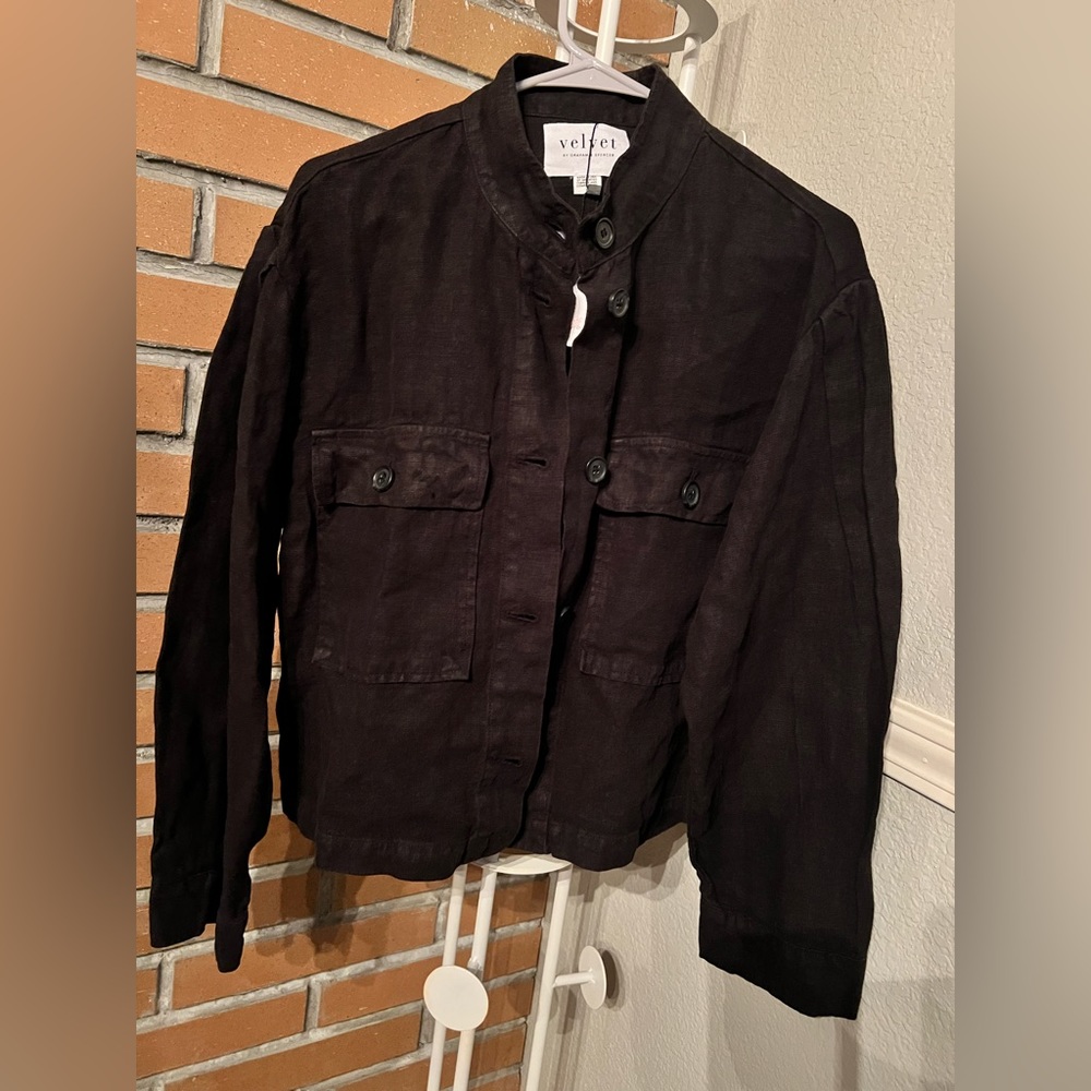 Velvet by Graham & Spencer cropped button up linen shacket in black